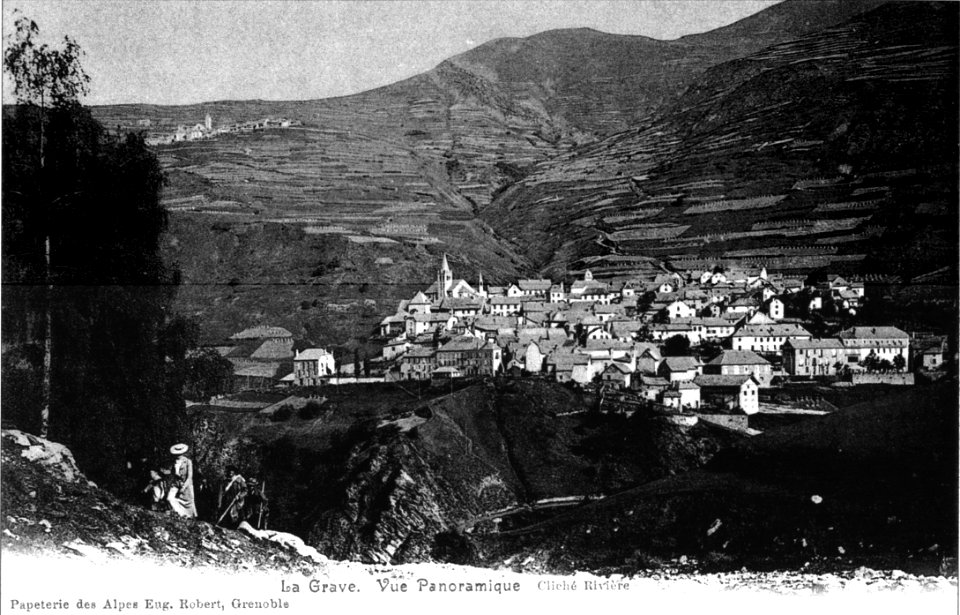 La Grave, vue panoramique, p107 L'Isère 1900-1920 - cliché Rivière, papeterie des Alpes Eug. Robert, Grenoble