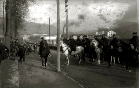 La Guardia Civil a caballo en Tolosa (3 de 3) - Fondo Car-Kutxa Fototeka