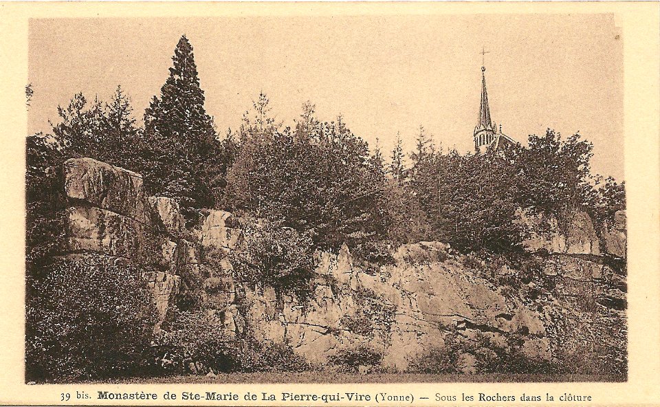 La Pierre-qui-Vire-FR-89-Le Monastère-07