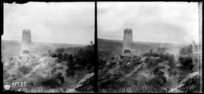 La torre i el poble de Vallferosa des dels afores (AFCEC TORRAS B 11359)