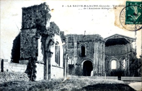 La Sauve - Abbaye - chevet et bas côté sud 1 photo