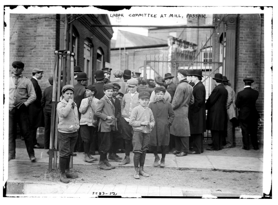 Labor Committee at Mill, Passaic LCCN2014690270