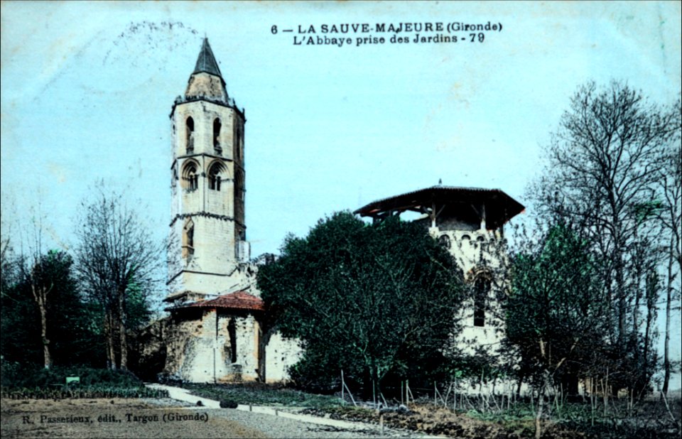 La Sauve - Abbaye - clocher abside 3