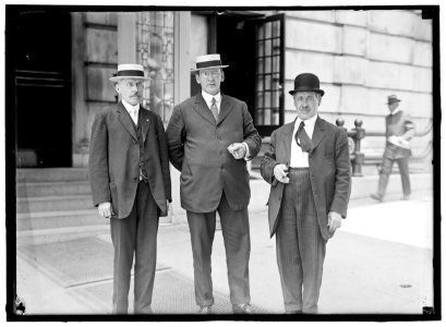 LABOR, DEPT. OF. A.L. FAULKNER OF IMMIGRATION; CHARLES W. MILLS; PATRICK GILDAY, COMMR. OF CONCILIATION LCCN2016865636