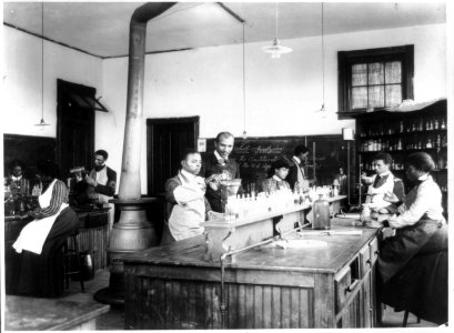 Laboratory at Tuskegee Institute, Ala. LCCN2001703725