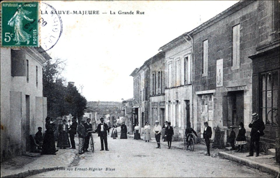 La Sauve-Majeure - grande rue 2