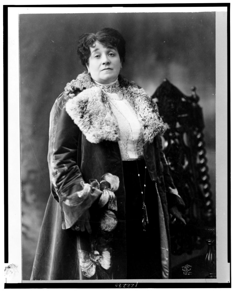 Lady Henry Somerset, three-quarter length portrait, standing, facing front LCCN99403750