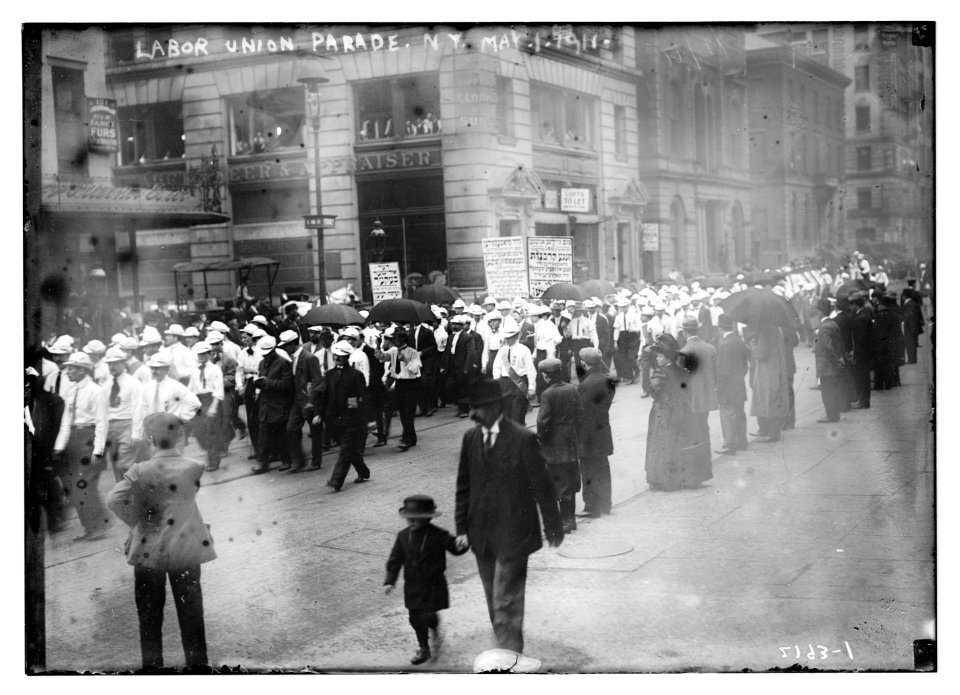 Labor union parade, NY., May 1, 1911 LCCN2014689152