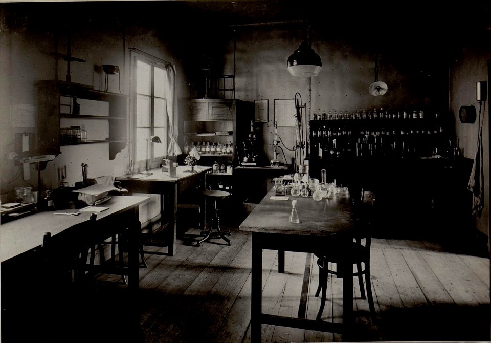 Laboratorium der Infektionsabteilung (BildID 15484344)