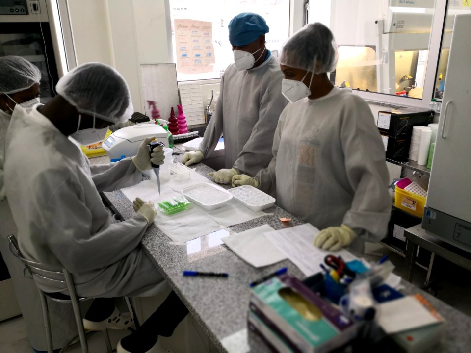 Laboratório de testes clínicos, São Tomé e Prínicipe