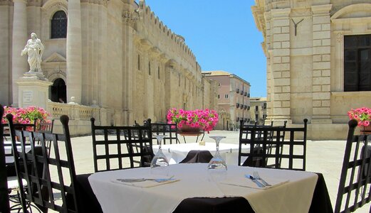 Italy dining lunch photo