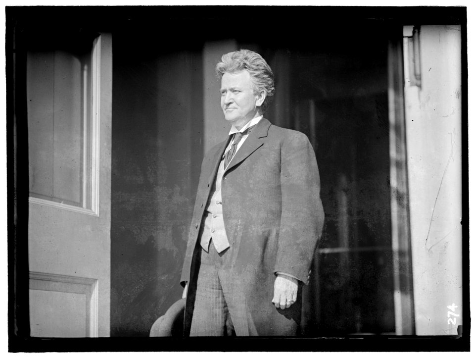 LAFOLLETTE, ROBERT M. REP. FROM WISCONSIN 1885-1891; GOVERNOR, 1901-1906; SENATOR, 1906-1925 LCCN2016863282