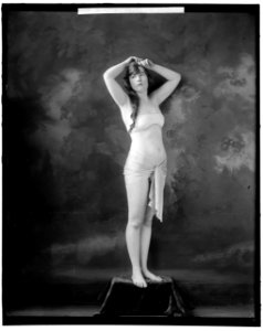 LADOVITCH, QUEENIE LCCN2016861329
