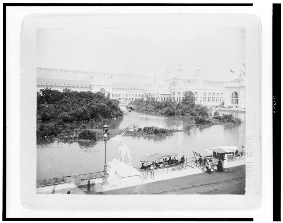 Lagoon looking east from Transportation Building LCCN95506984