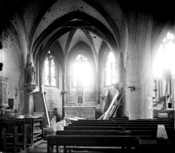 Laimont. Eglise intérieur - Fonds Berthelé - 49Fi311 (cropped)