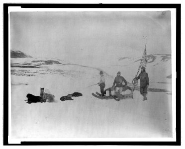 Lady Franklin Bay Expedition members Lt. Lockwood, Sgt. Brainard, and Eskimo leaving Conger, April LCCN2006676074