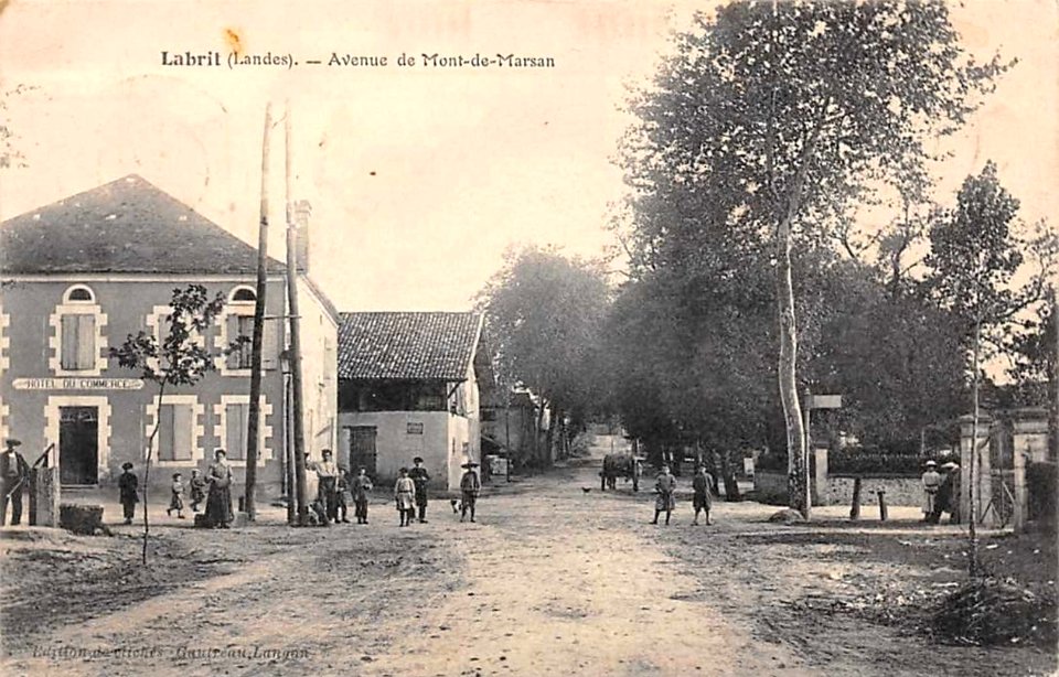 Labrit - avenue de Mont-de-Marsan
