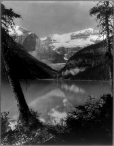 Lake Louise - reflections LCCN2001700478 photo