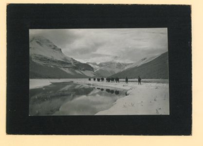 Lake Louise (HS85-10-24780) original