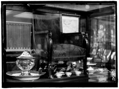 LAFAYETTE, MARQUIS DE. HIS ARMCHAIR, IN SMITHSONIAN LCCN2016863615