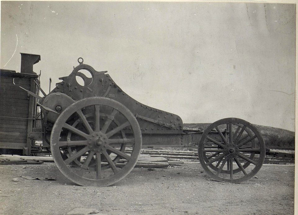 Lafette eines schweren itl.Geschützes. (Ronchi, Mitte Mai 1918.) (BildID 15664985)