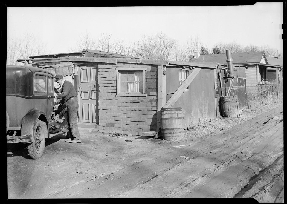 Lancaster, Pennsylvania - Housing. William Heights - squatter colony on edge of town - mostly casual workers - NARA - 518456