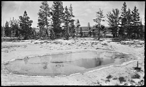 Marble Cliff Spring, Shoshone basin. Yellowstone National Park. - NARA - 517237
