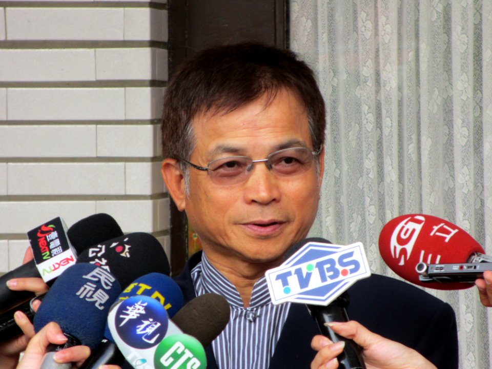 Lai Shih-bao from VOA
