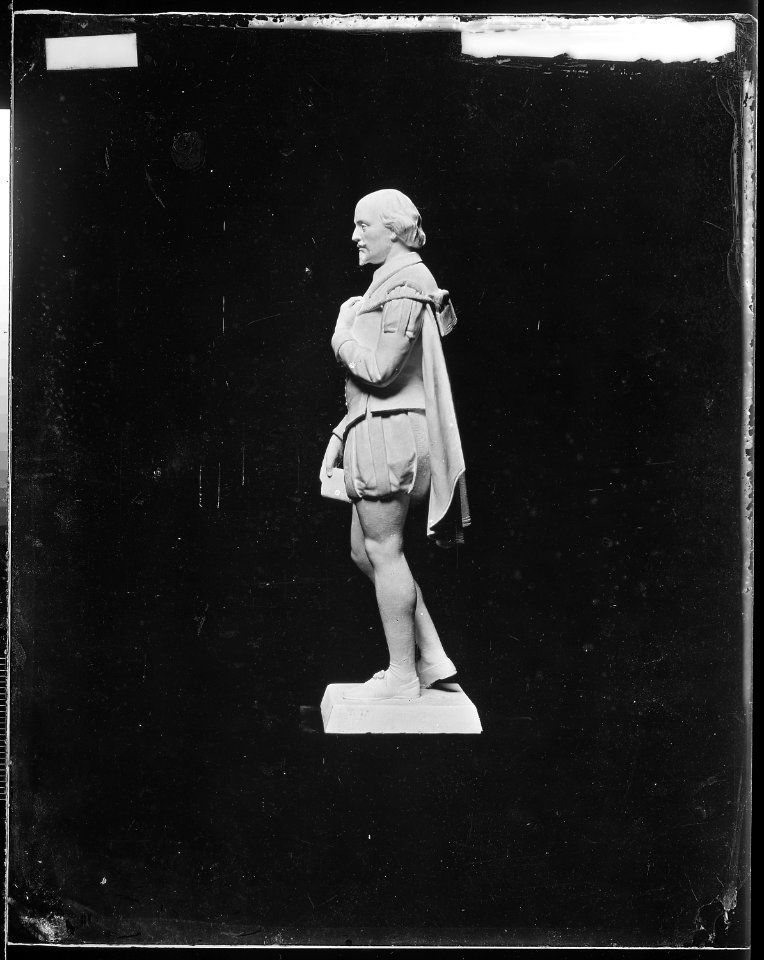 Marble statue of Thomas Launt - NARA - 526241
