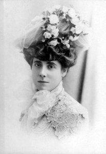 Marcelle Bordo, by Jean Reutlinger, 3