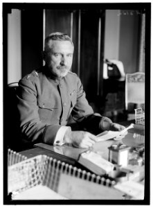 MARCH, PEYTON C., MAJ. GEN., U.S.A., CHIEF OF STAFF. AT DESK LCCN2016868959