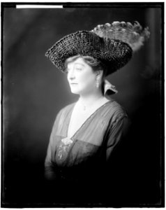 LANDA, HA(...), MRS. LCCN2016859426