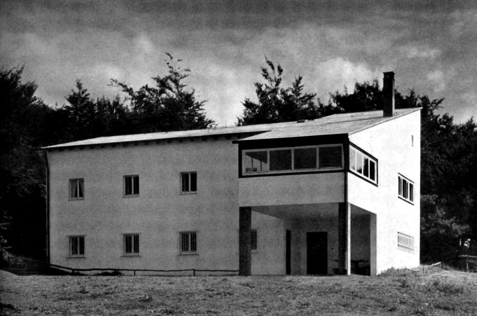 Landheim voiswinkel by hugo schmoelz