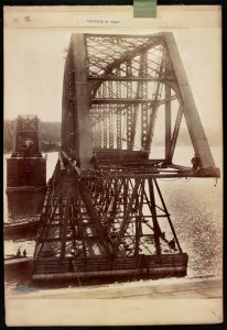 Landing a span - C. Bayliss photo, Sydney. LCCN2016651667