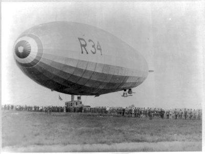 Landing of British dirigible R-34 at Mineola, Long Island, N.Y. LCCN98502785