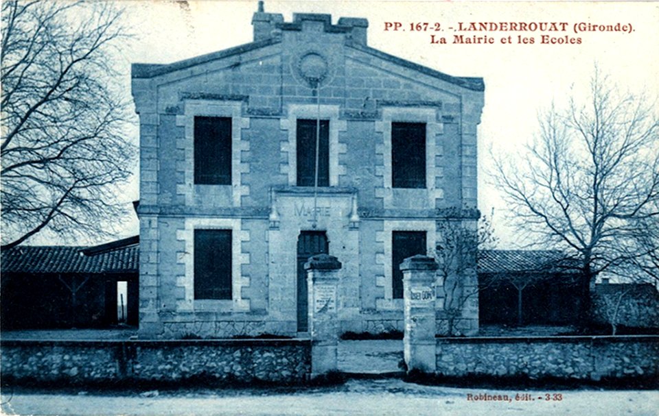 Landerrouat - Mairie et Groupe scolaire 1