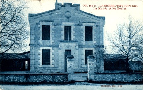 Landerrouat - Mairie et Groupe scolaire 1