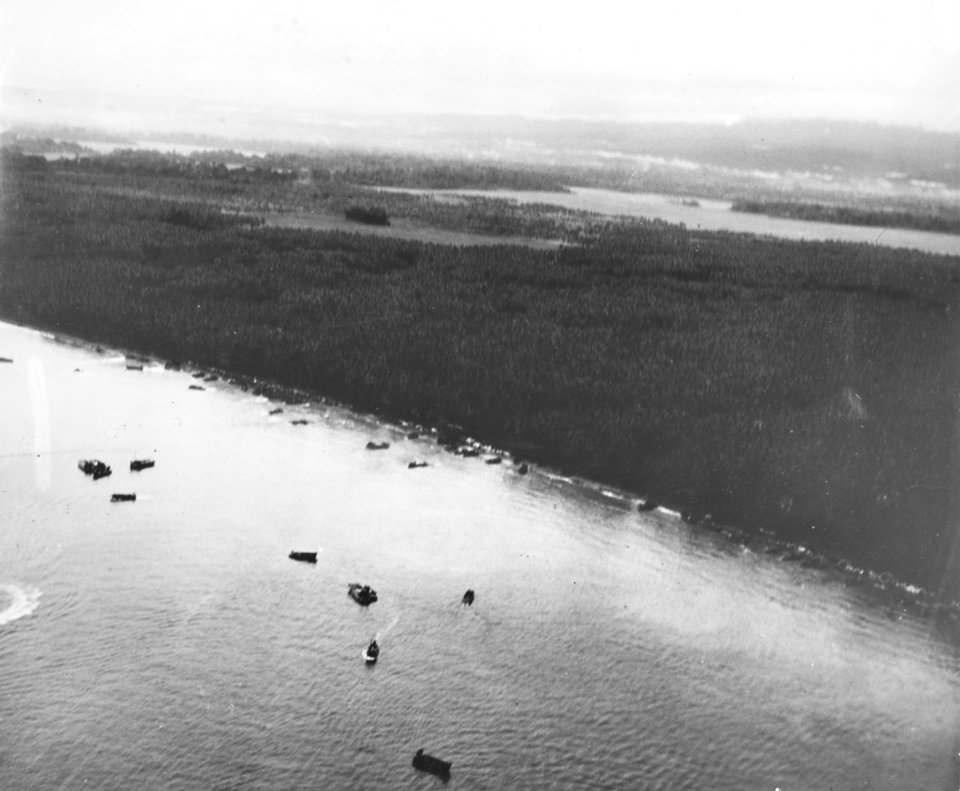 Landing craft off Beach Red on Guadalcanal Island, circa 7-9 August 1942 (NH 97760)