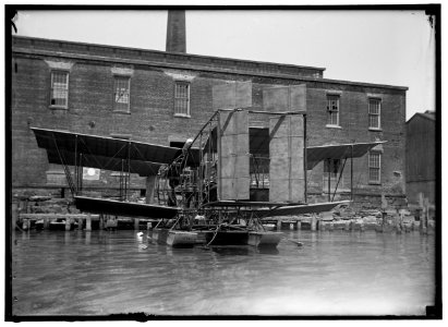 LANGLEY, SAMUEL PIERPONT. SECRETARY, SMITHSONIAN INSTITUTE. EXPERIMENTAL TANDEM BIPLANE ON POTOMAC EMBODYING LANGLEY PRINCIPLES LCCN2016865542