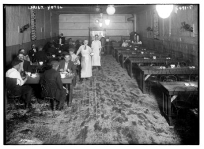 Lanier Hotel LCCN2014712802