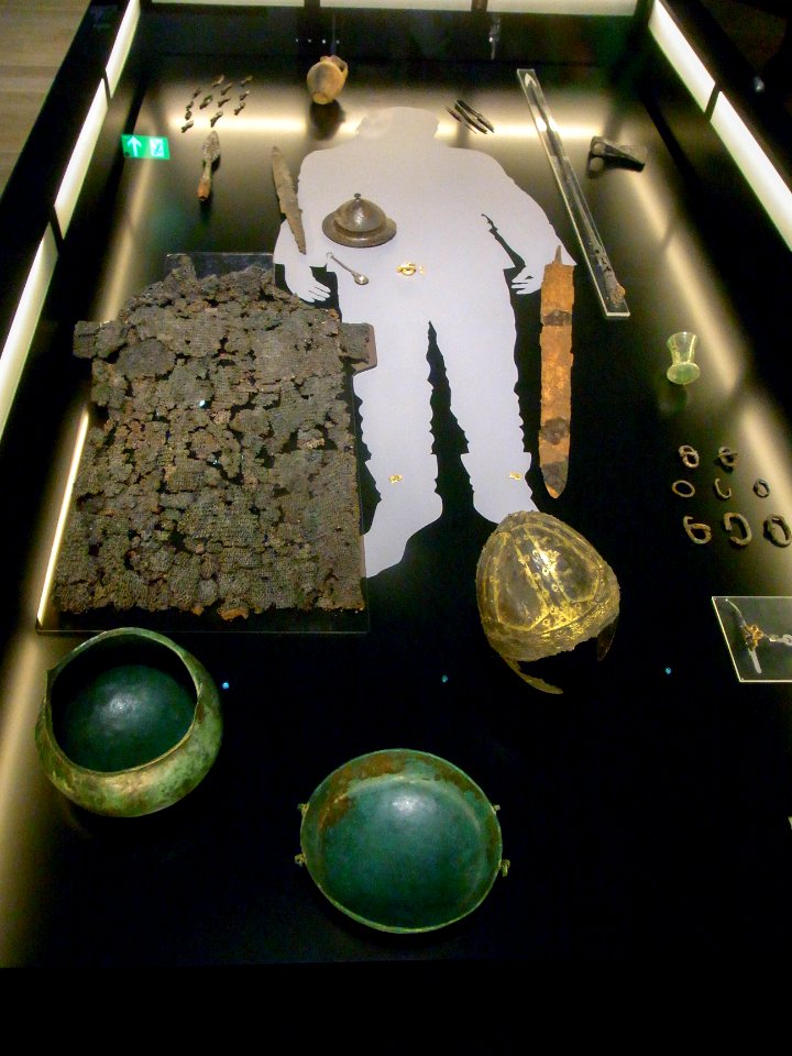 Landesmuseum Württemberg-Fürstengrab von Gammertingen-0231332