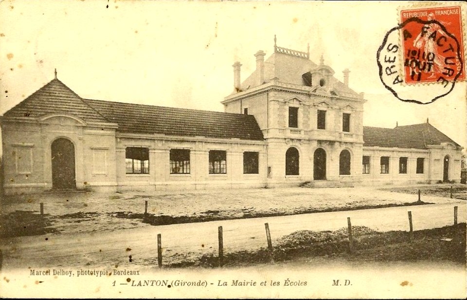 Lanton - Mairie et écoles