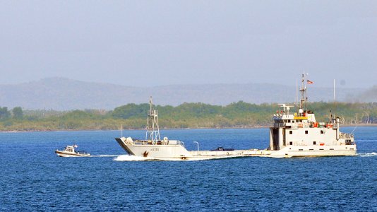Landing craft serves as a ferry in Guantanamo