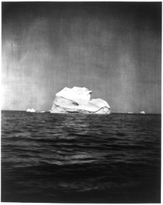 Large iceberg in the Atlantic Ocean, off the coast of Labrador LCCN2012645575