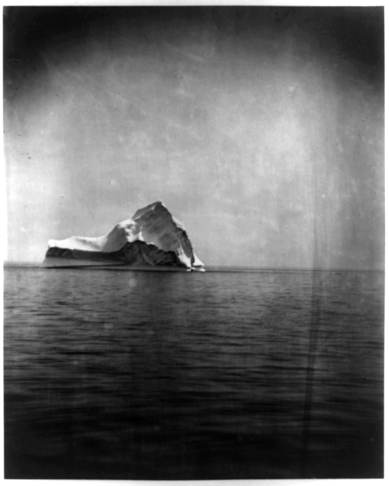 Large iceberg in the Atlantic Ocean, off the coast of Labrador LCCN2012645593