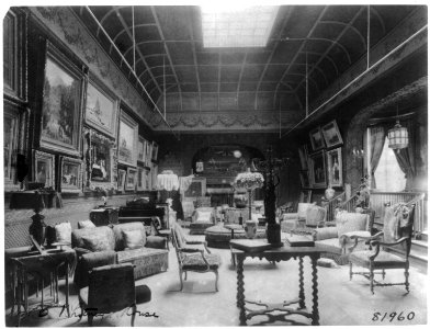 Large parlor of the William C. Whitney house, Washington, D.C., with many paintings on wall, skylight LCCN2001698370