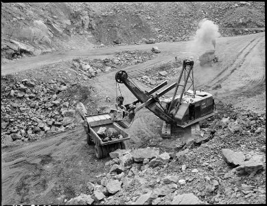 Large shovel removing rock overburden. Coal seam is exposed in this stripping operation. The St. Clair Coal Company... - NARA - 541524
