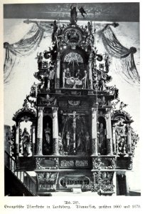 Landsberg, Evangelische Pfarrkirche, Altaraufsatz, 1660-1670, Bildhauer Joh. Pfeffer (zugeschrieben)