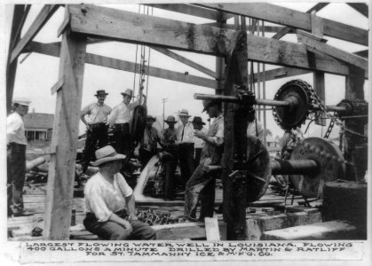 Largest flowing water well in Louisiana, flowing 400 gallons a minute drilled by Martin & Ratliff for St. Tammanny Ice & MFG Co. LCCN2013648090
