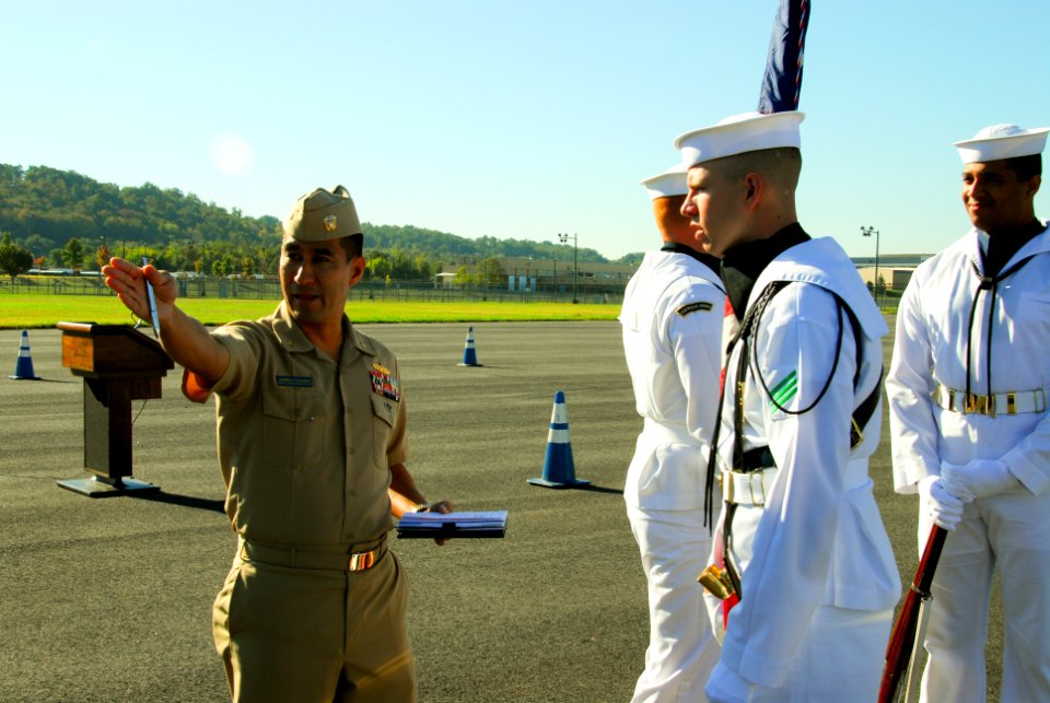 Last minute instructions for Navy Ceremonial Guard 140927-N-CG900-001